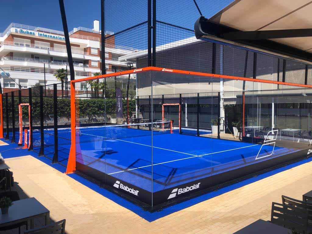 Sports clubs You have a sports club and want to offer a new sport? Padel is bringing a new dynamic that revitalizes clubs